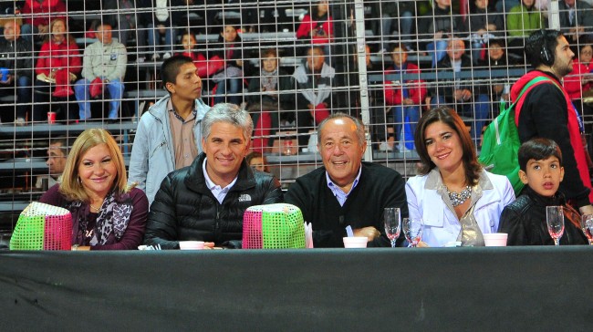 Gobernador Claudio Poggi y su esposa Sandra Correa, Senador Adolfo Rodríguez Saa, señora e hijo