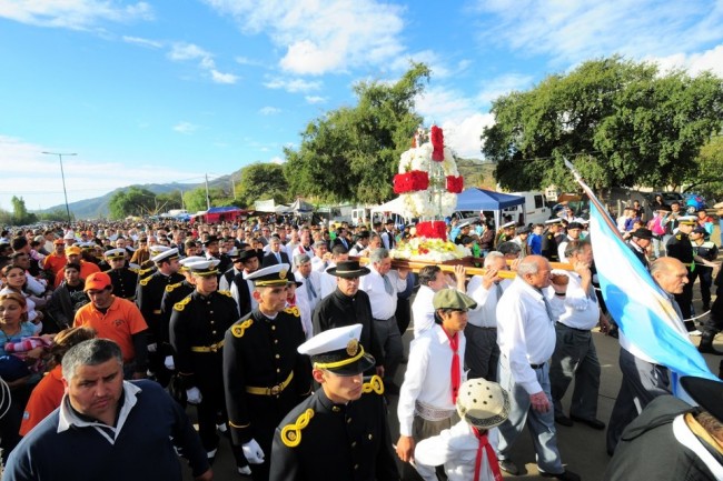 Banderas argentinas y fieles