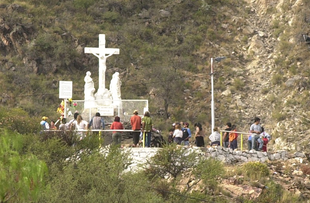 El Santo Cristo de la Quebrada y el Señor de Renca esperan a los peregrinos | Camino San Luis : Camino San Luis